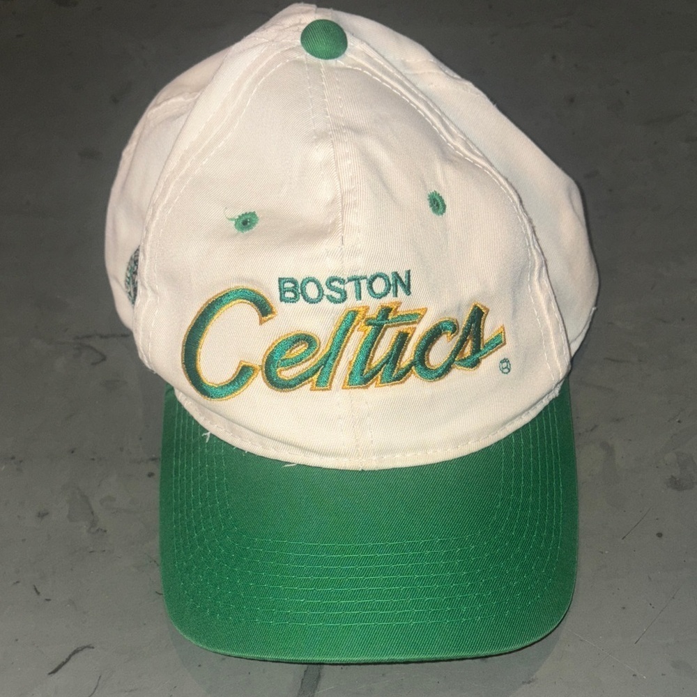 Boston Celtics White and Green 90’s vintage SnapBack baseball hat